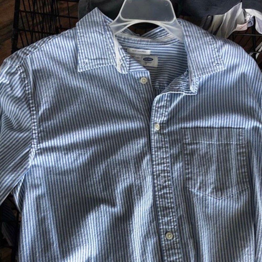 Button downs - Picture 2 of 4